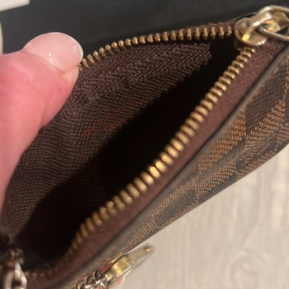 Authentic Louis Vuitton Key Cles Monogram | Louis Vuitton Key Chain Coin Case - Picture 6 of 7